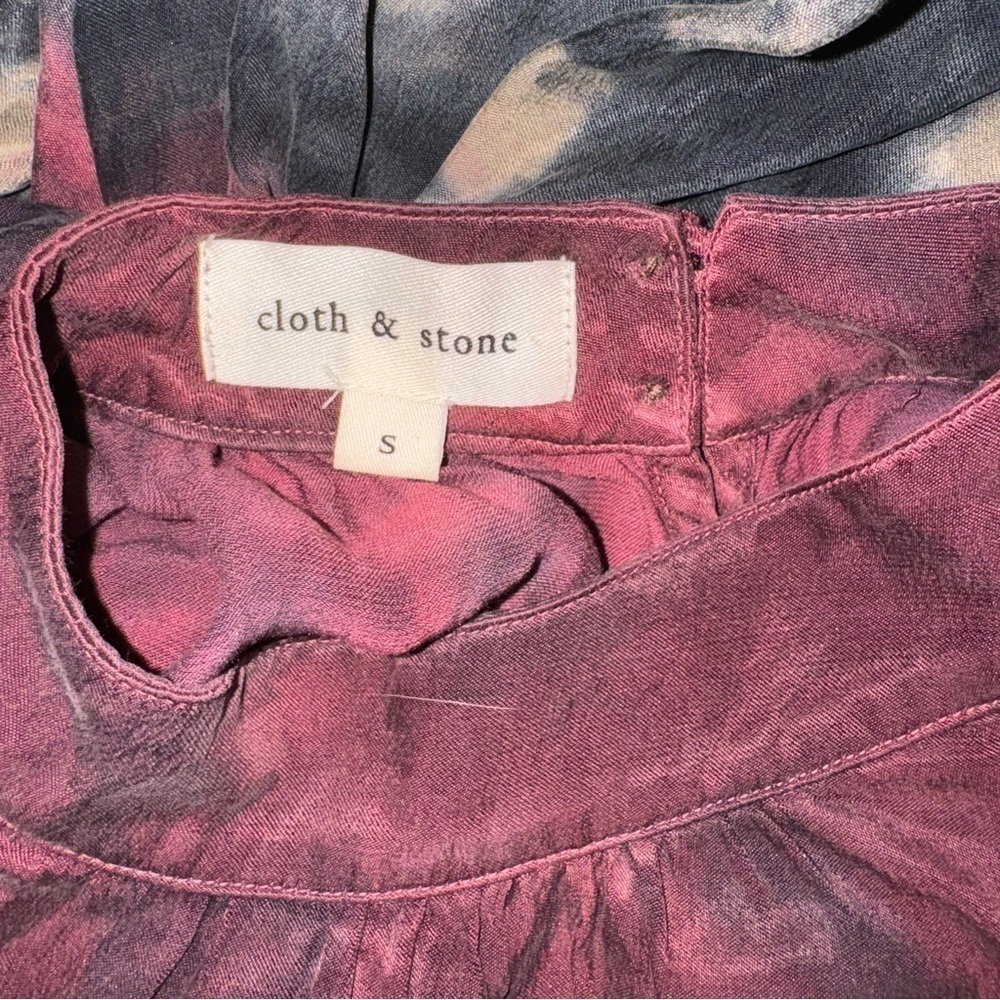 🌟 Cloth & Stone Tie Dye Mock Neck Smocked Cuff Top Size Small - Size S 🌟 - Picture 6 of 7